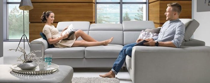 Kényelemben Stagra kanapén